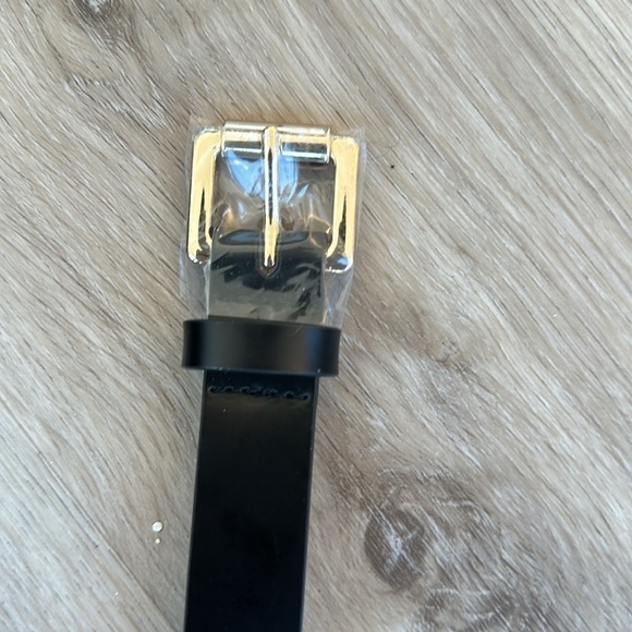 Michael Kors Black Belt Bag - Picture 5 of 6